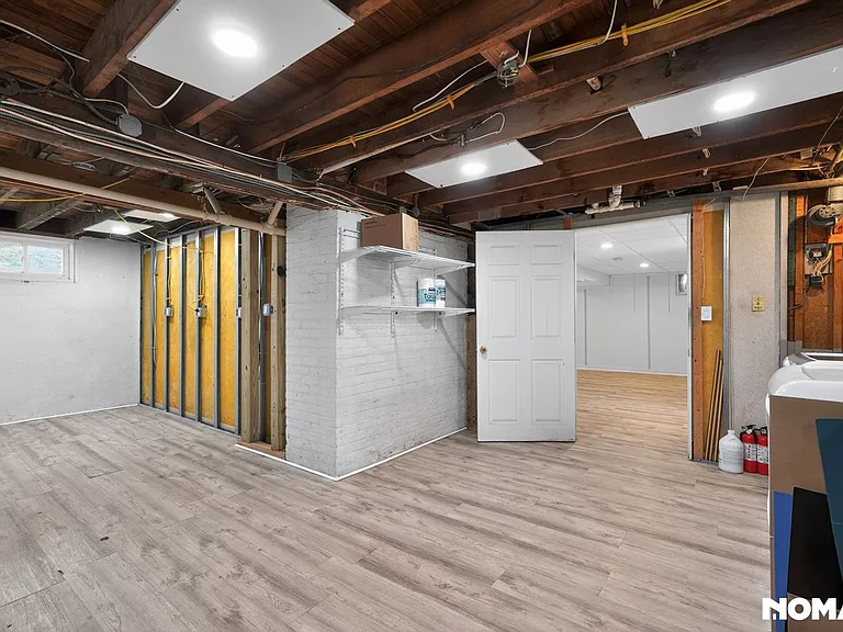 189 Lafayette Ave — Photo 30