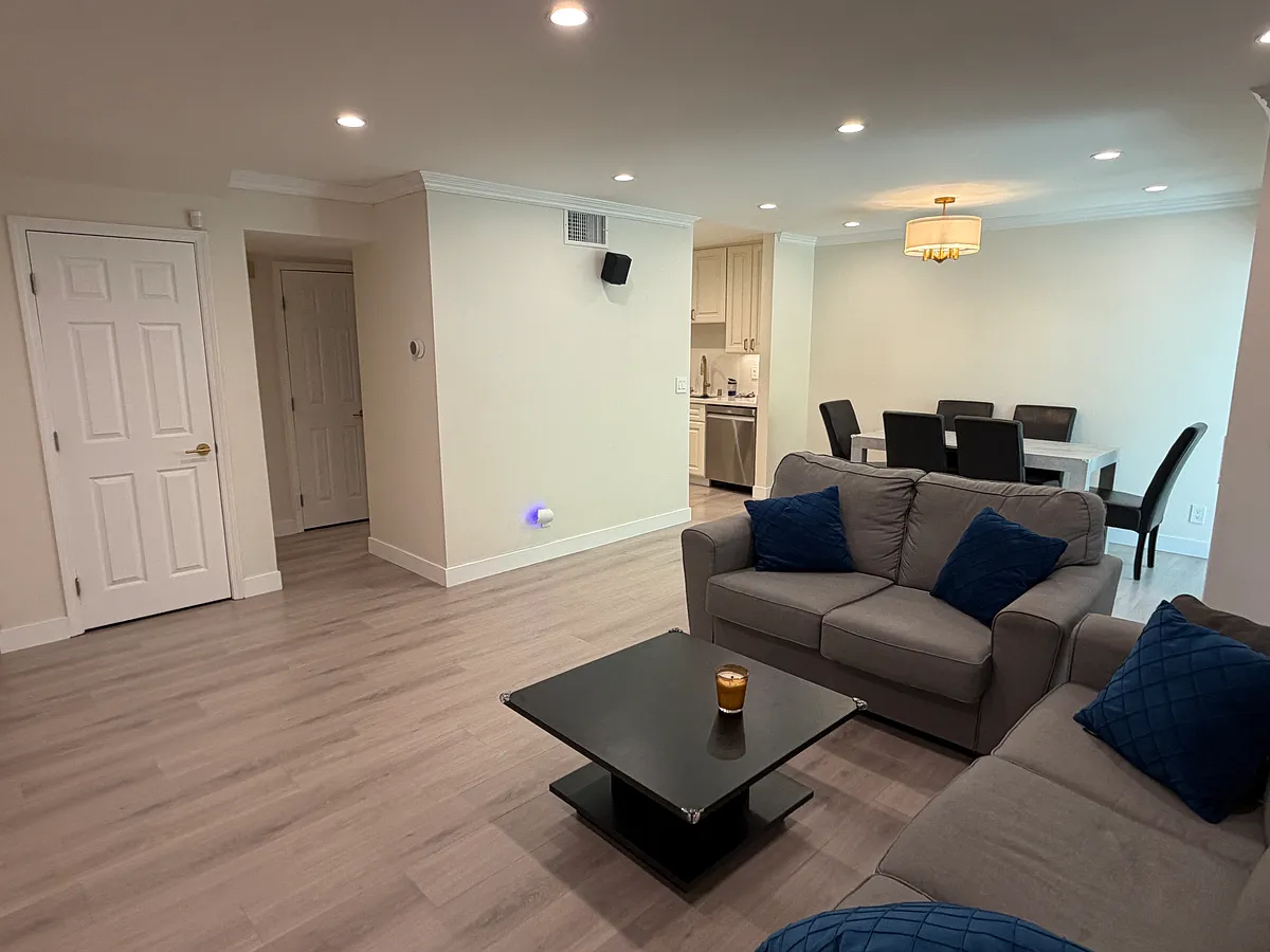 Living Room - 10475 Newhome Ave