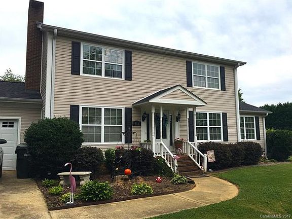 2nd image of 116 Windsong Ct #44