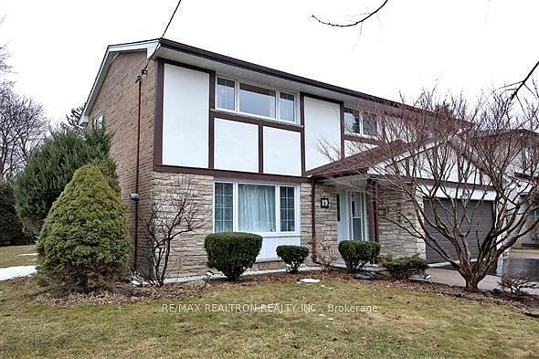 1st image of 19 Appian Dr