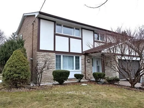 19 Appian Dr, Toronto, ON M2J 2P7
