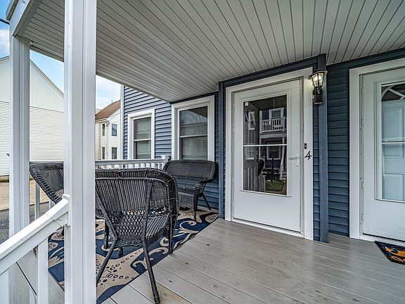 2nd image of 2222 Central Ave #4/5