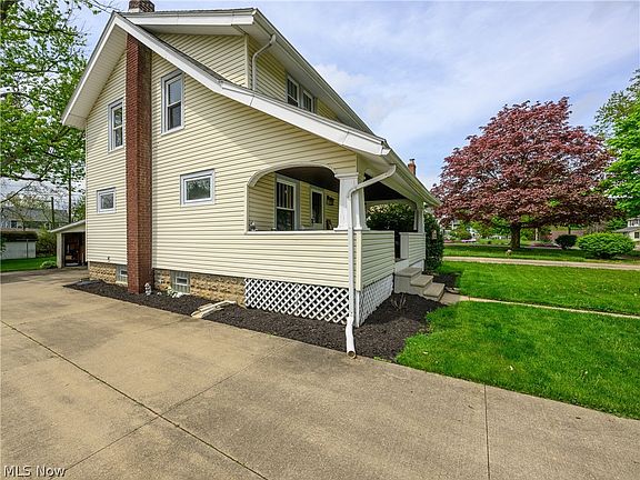 2nd image of 172 Overlook Ave