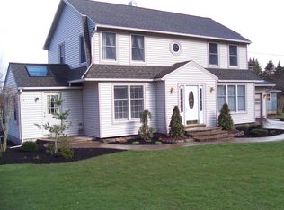 70 Hanlon Dr, Rush, NY 14543