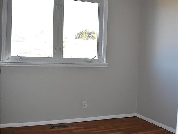 5th image of 10925 Arctic Dr