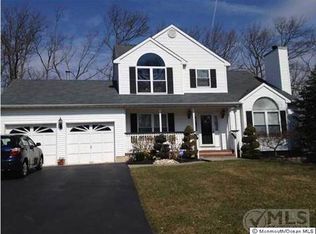 70 Vermont Ave, Jackson, NJ 08527