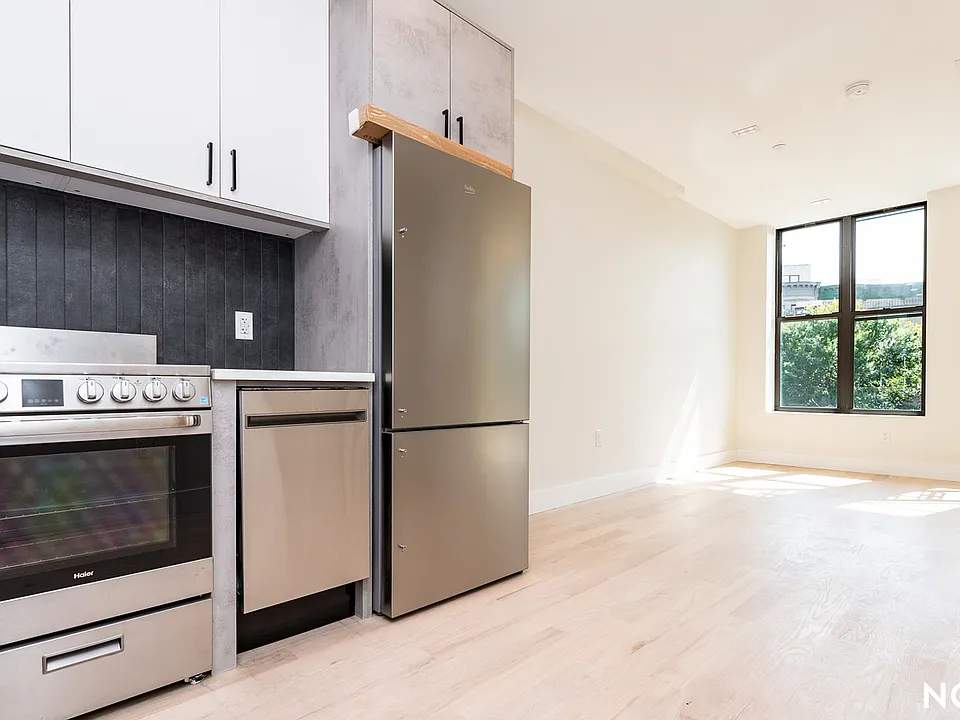 357 Flatbush Ave #207
