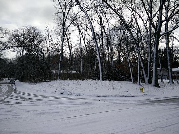 4th image of 1853 Manitou Blvd