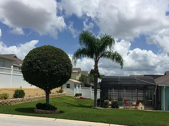 3rd image of 3101 Huntwicke Blvd