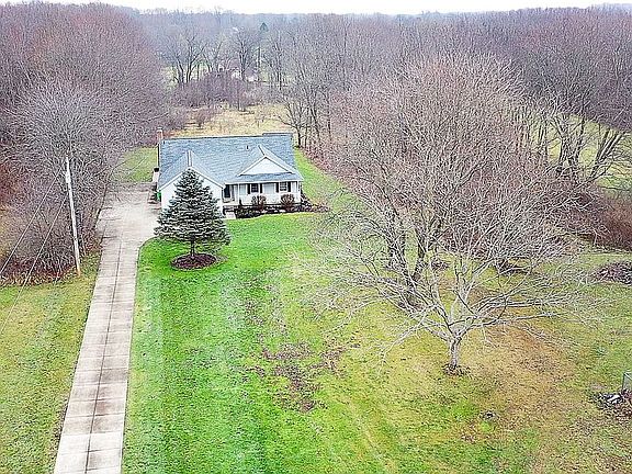  Secluded park-like setting.