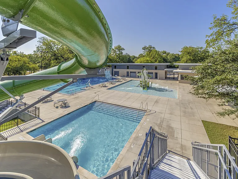 922 S Waverly Dr — Photo 30