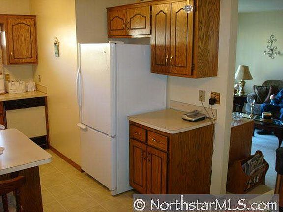 4th image of 4284 Parkview Court