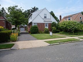 1st image of 133 Gerard Ave