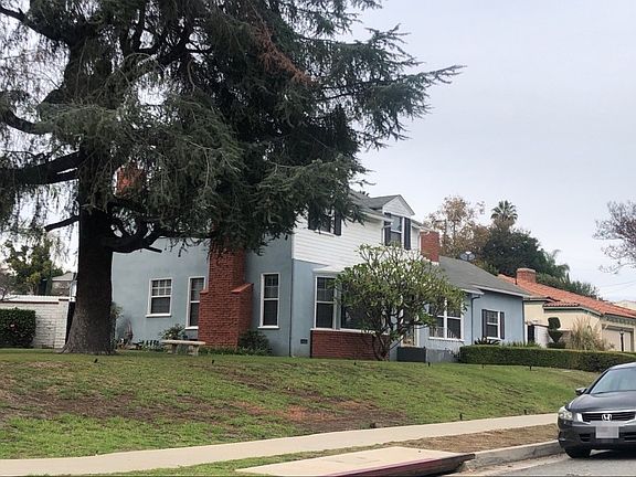3rd image of 2409 Avondale Dr