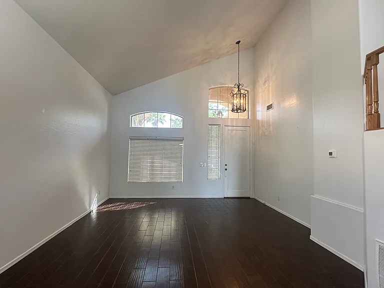 2665 N 137th Ave — Photo 6