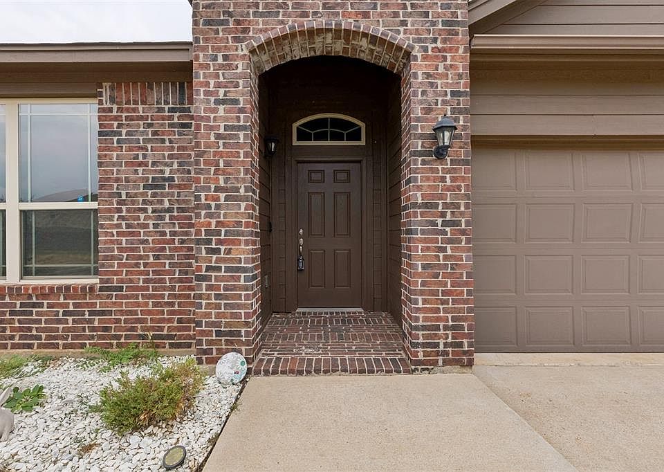1st image of 9520 Timberland Ln
