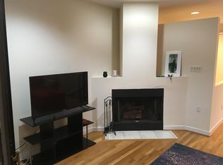 432 3rd St NE APT 1, Washington, DC 20002