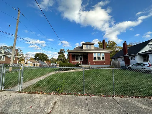 3468 Mayfair Ave Photo 1
