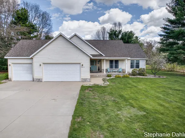 3878 Darcliff Ln, Twin Lake, MI 49457
