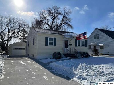 733 3rd St SW, Mason City, IA, 50401