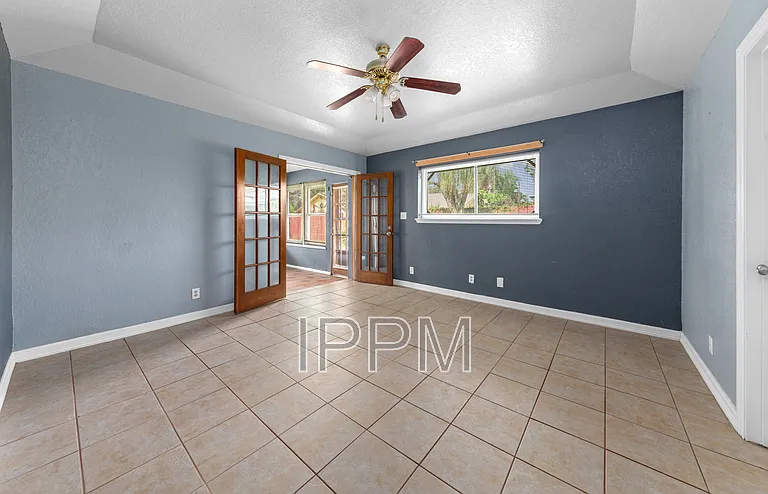 609 Inverary Dr — Photo 12