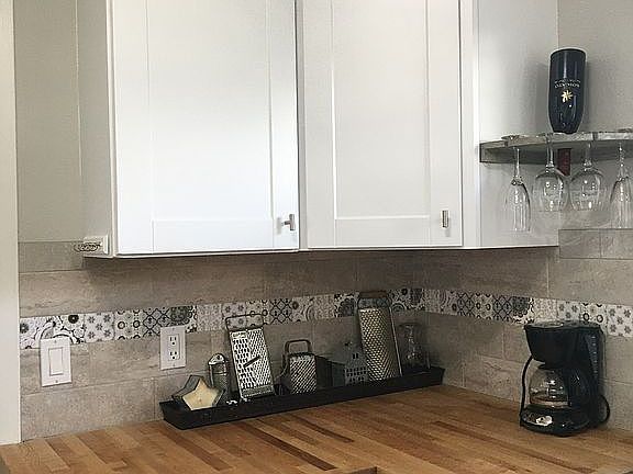 Wine rack stays