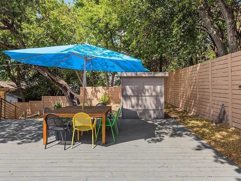 3605 Villa Ct — Photo 35