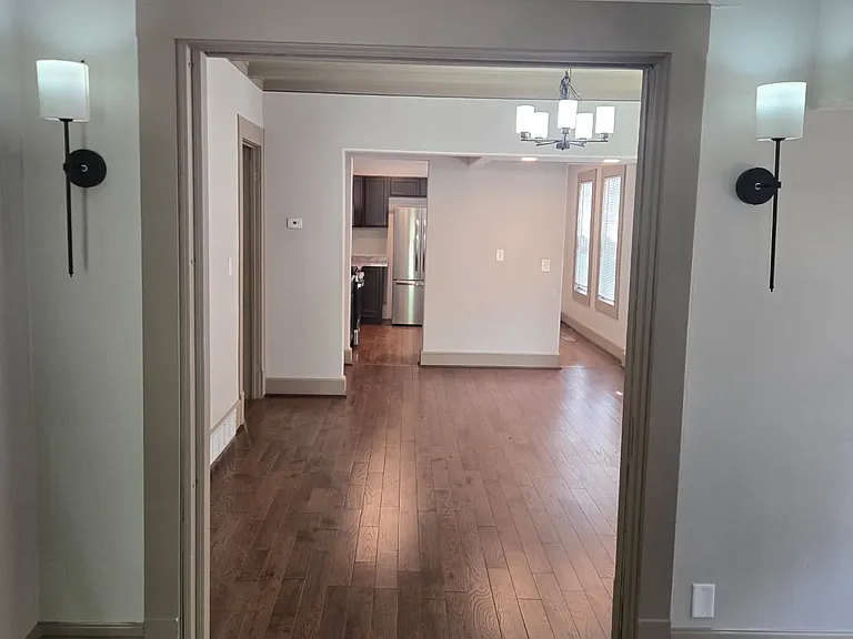 520 N 33rd St — Photo 10