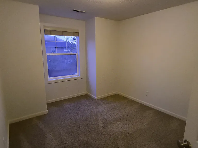 5809 NE 59th Ave — Photo 22