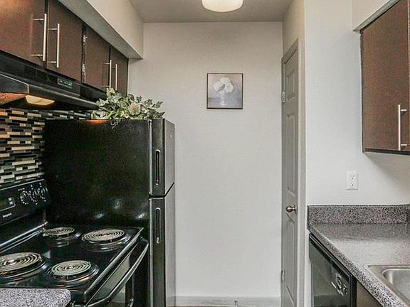 3rd image of 3435 Walnut Bend Ln #3109