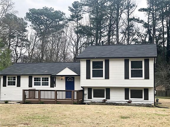 3rd image of 3606 Shrewsbury Ct