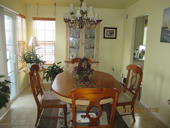 5th image of 1037 Canterbury Drive #B