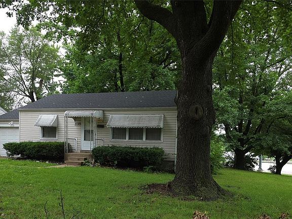 2nd image of 10089 Dwight Dr