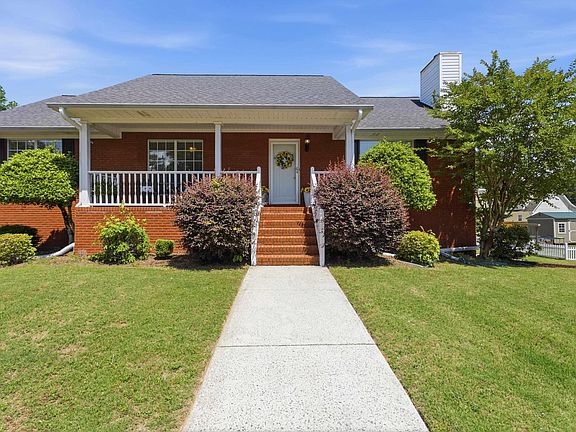 2nd image of 9605 Kourtny Way