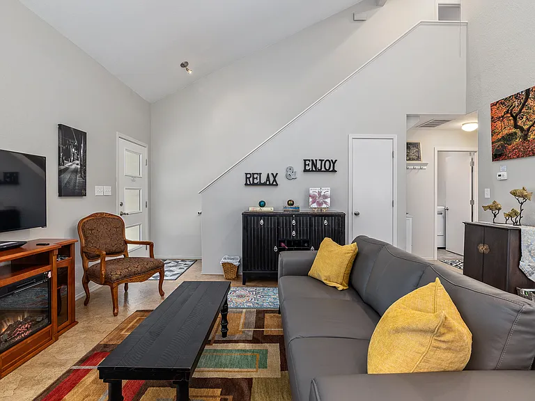 3071 W Breneman St — Photo 25