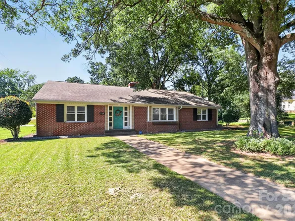 704 Lancaster Ave, Monroe, NC 28112
