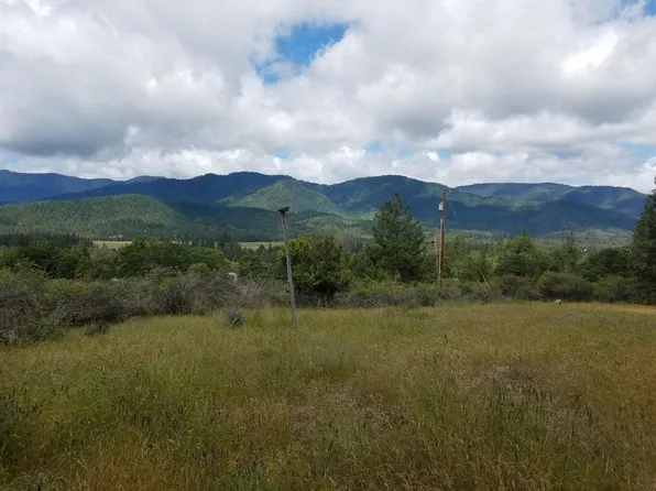 686 Browns Rd, Williams, OR 97544