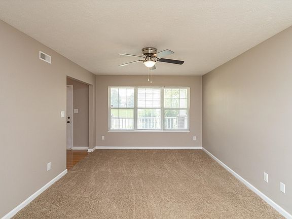 3rd image of 11138 Winterwood Dr