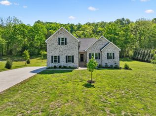 135 Hillside Cove Dr, Woodbury, TN 37190