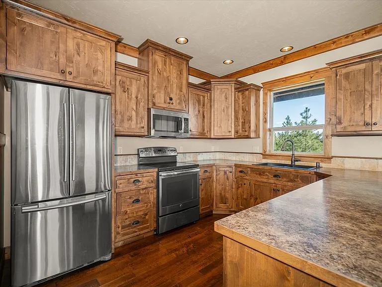 316 W Austin Rd — Photo 25