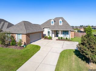 6430 Union Dr, Addis, LA 70710