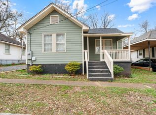 156 Grady Smith St, Grantville, GA 30220