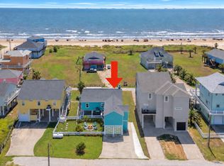 1991 Gulf St, Crystal Beach, TX 77650