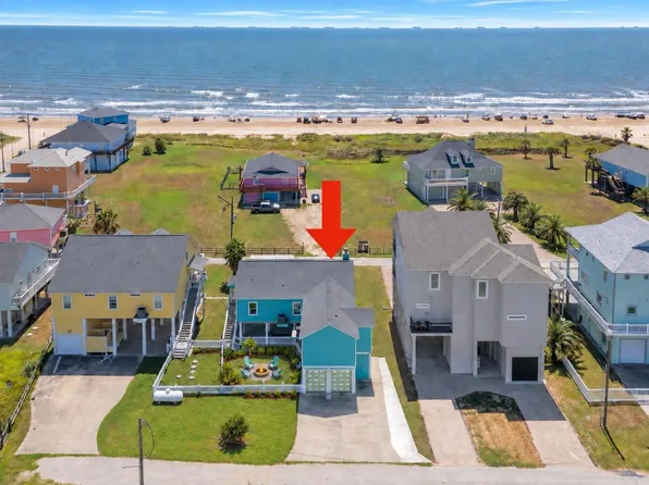 1991 Gulf St, Crystal Beach, TX 77650