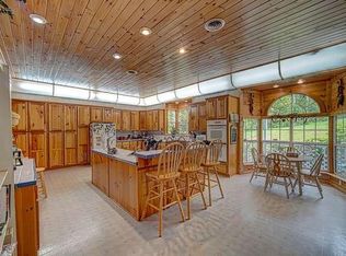 390 Big Creek Ln, Murphy, NC 28906