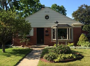 8611 W Bluemound Rd, Wauwatosa, WI 53226