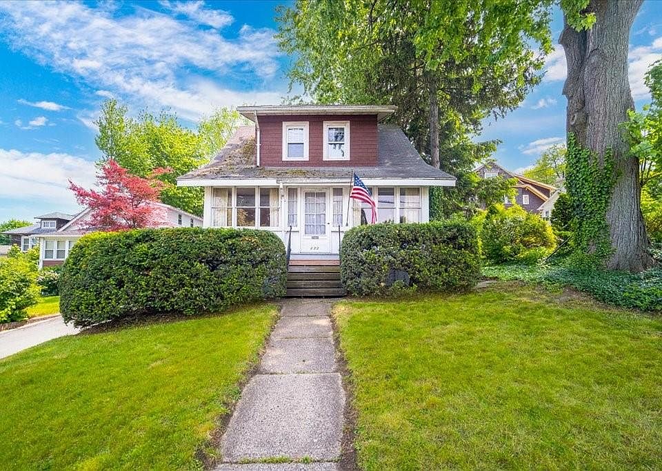 1st image of 222 Wickham Avenue