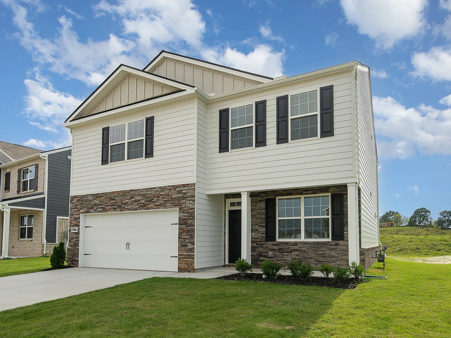 4 bed, 2.5 bath, 2256 sqft, $2,550 — Photo 4