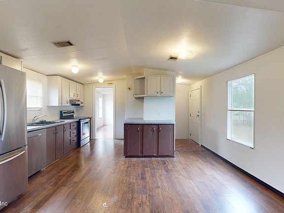 2nd image of 1439 BLUE JAY Drive