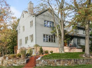 92 Robinhood Rd, White Plains, NY 10605